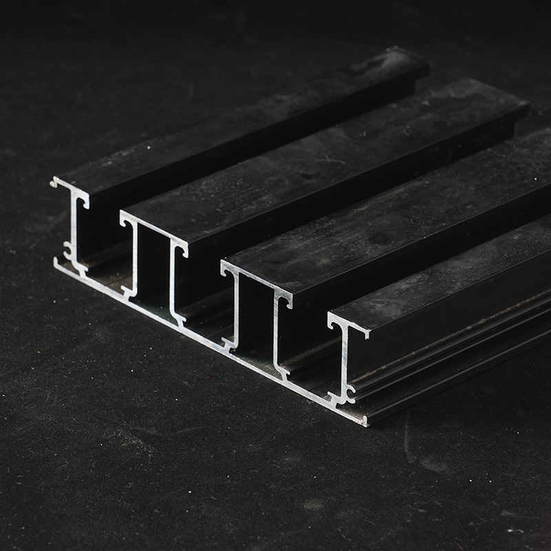 ملف تعريف الألومنيوم الأسود