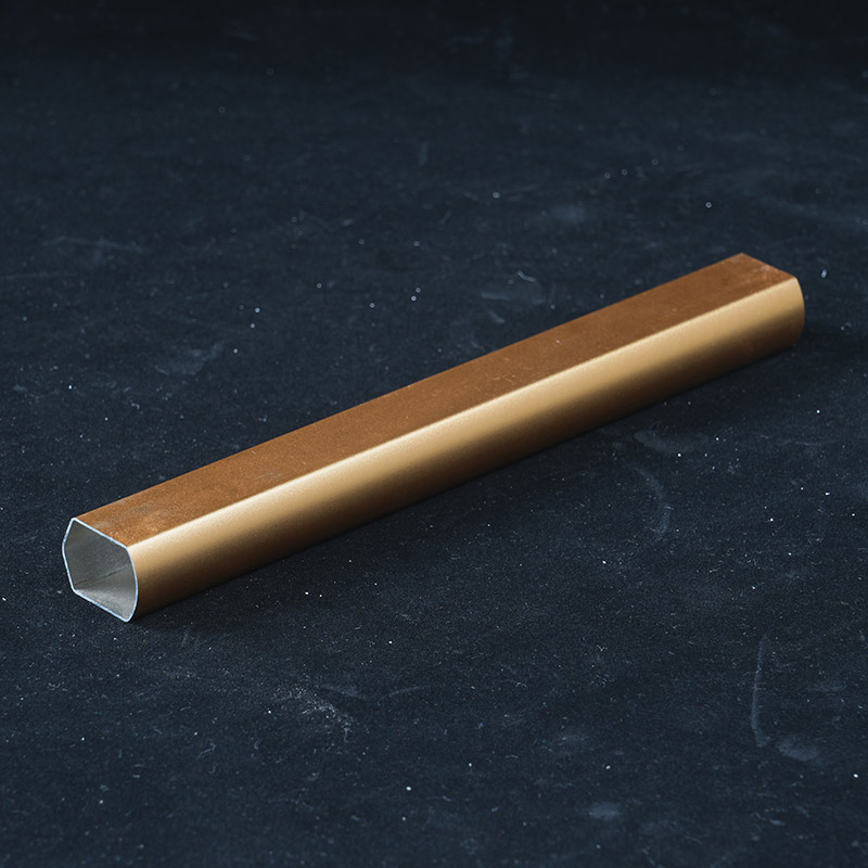 ملف تعريف جوف الألومنيوم