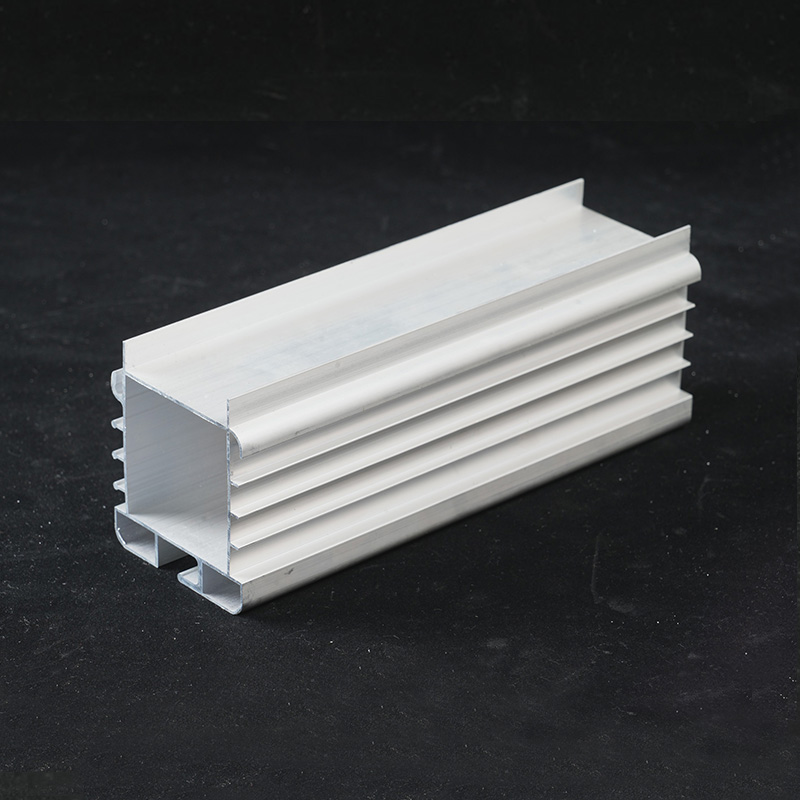 أقسام الألومنيوم المقطوعة